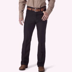 NEW w/Tags Wrangler Men's Wrancher Dress Jean 32W 34L Regular Fit
